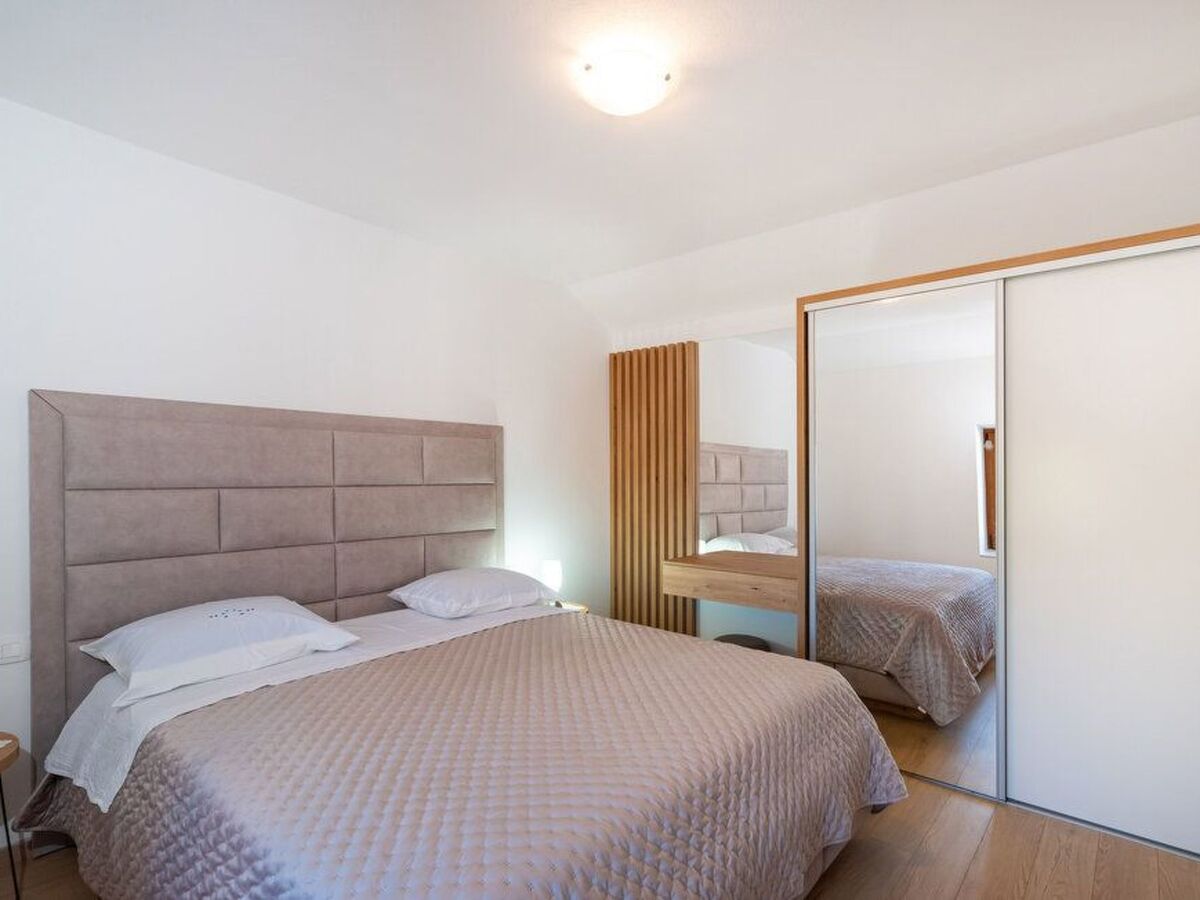Maison avec jacuzzi privé à Posedarje, 2 km de la mer - Photo 26