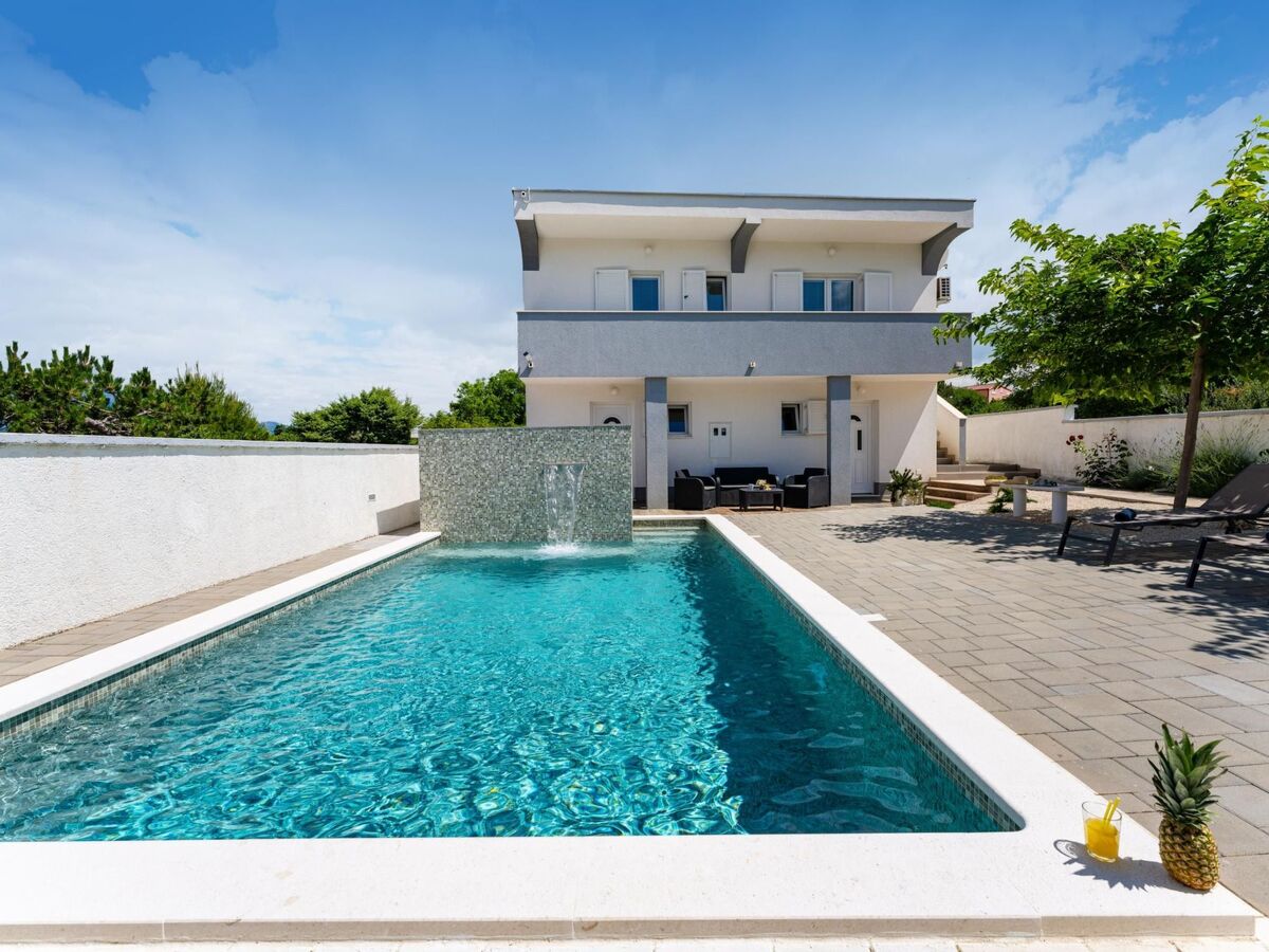 Villa La Pieda – Maison 8 pers, piscine chauffée à Ražanac - Photo 2