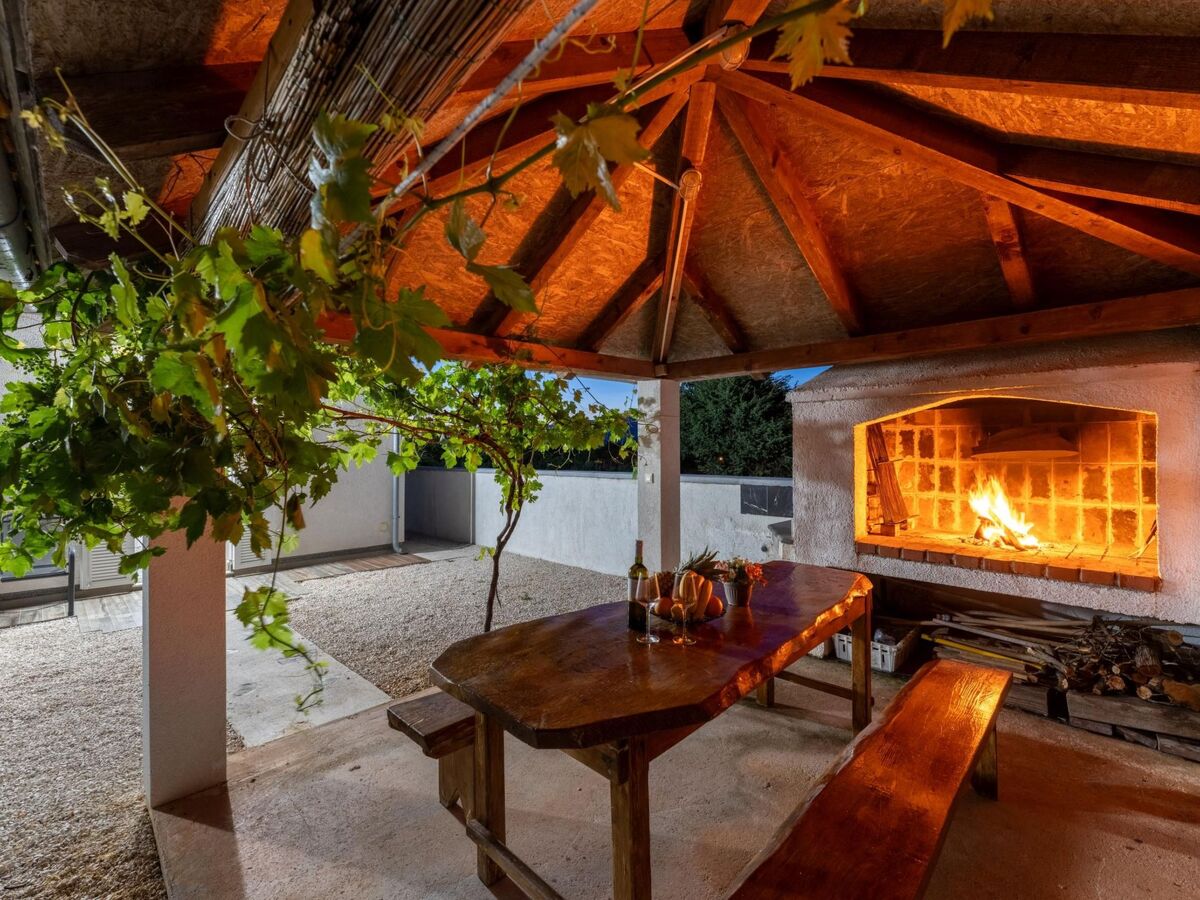Villa La Pieda – Maison 8 pers, piscine chauffée à Ražanac - Photo 5