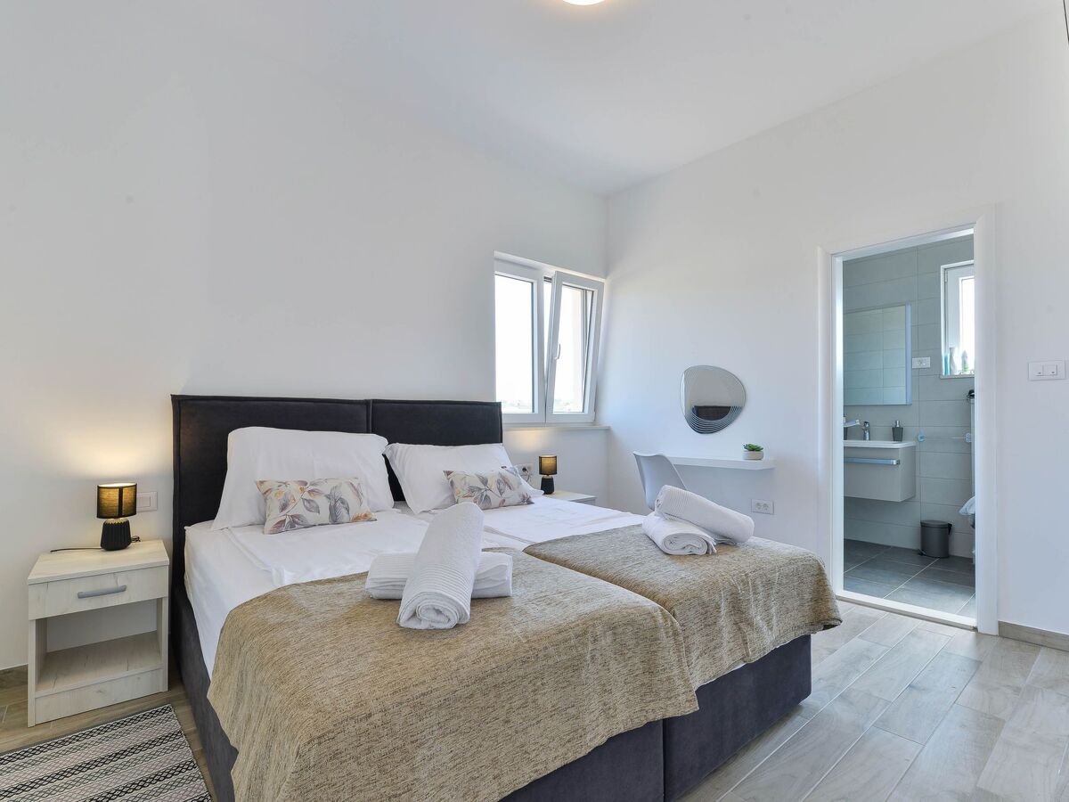 Villa 8 pers. avec piscine chauffée à Vrsi - Photo 5