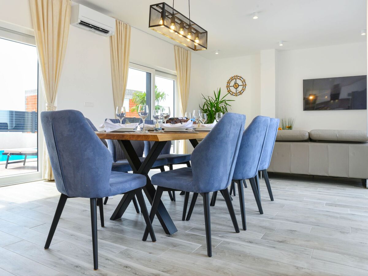 Villa avec piscine chauffée privée à Vrsi - Photo 2