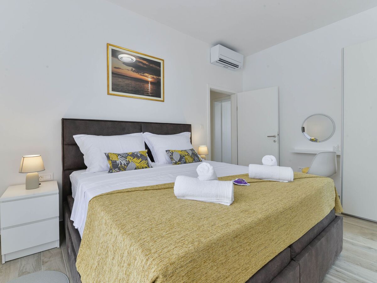 Villa avec piscine chauffée privée à Vrsi - Photo 15