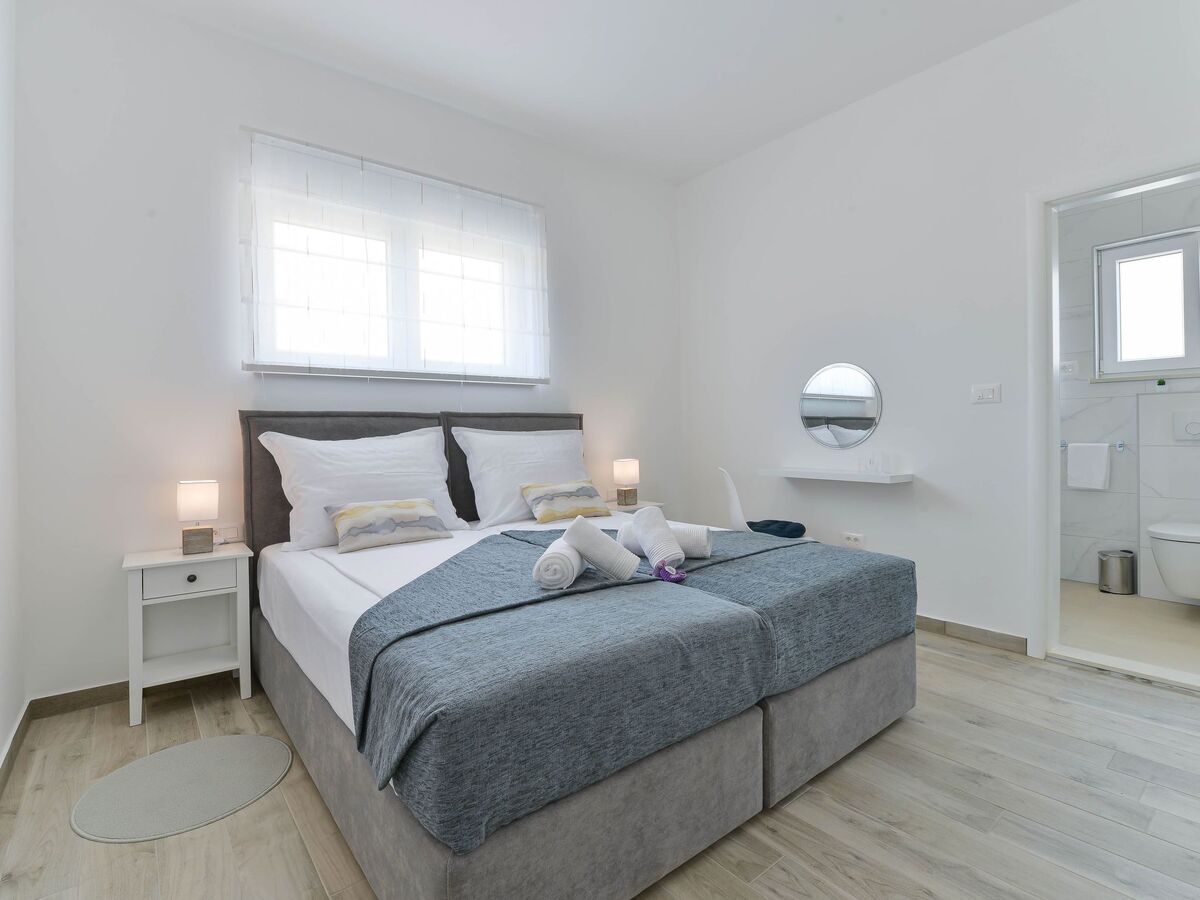 Villa avec piscine chauffée privée à Vrsi - Photo 22