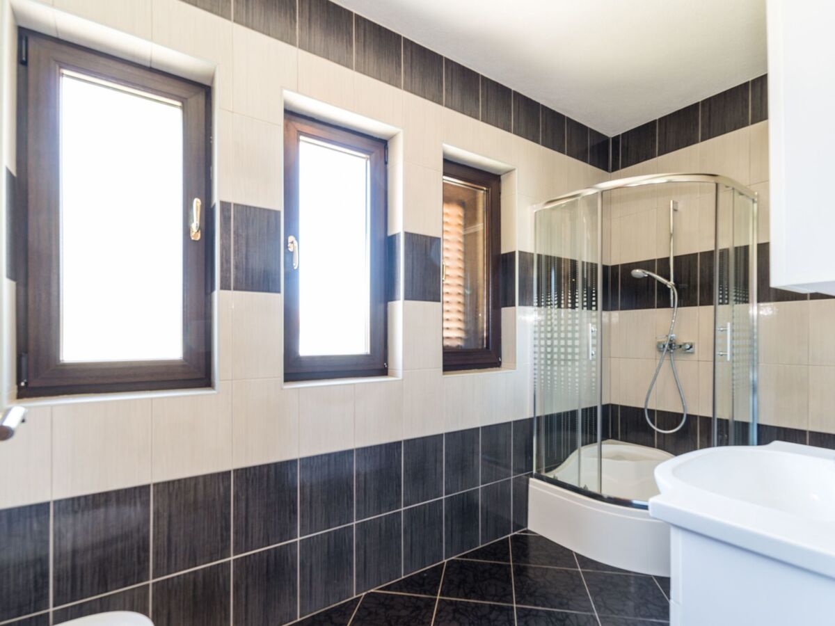 Villa Maslina à Nin : piscine privée et vue Velebit - Photo 18