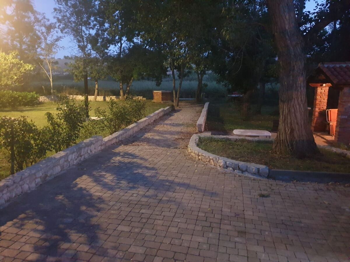 Maison au bord de la rivière Miljašić à Nin - Photo 12