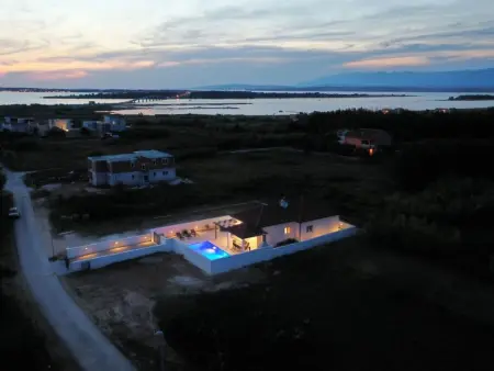 Villa 3 chambres avec piscine chauffée à Privlaka : photo 26