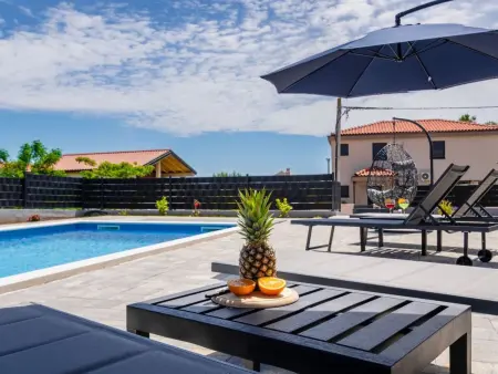 Maison neuve avec piscine privée à Vir, 1 km de la mer : photo 2