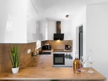 Maison neuve avec piscine privée à Vir, 1 km de la mer : photo 22
