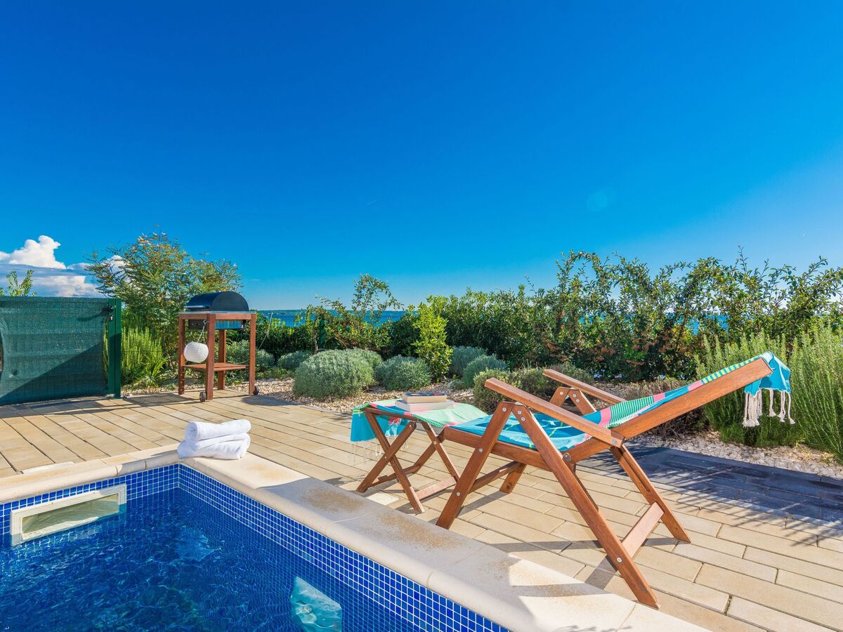 Villa beachfront 8 personnes, piscine privée à Privlaka - Photo 14