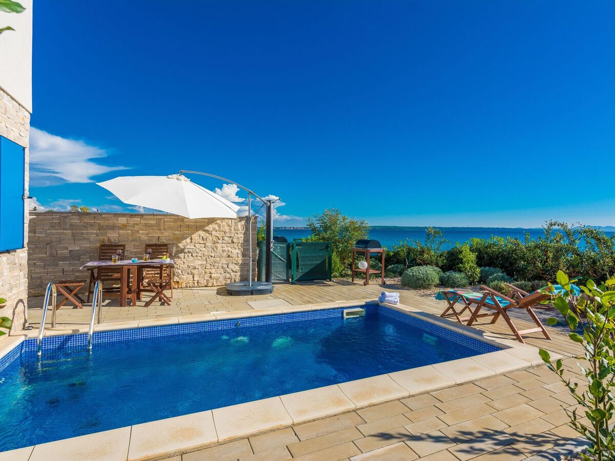 Villa beachfront 8 personnes, piscine privée à Privlaka - Photo 16