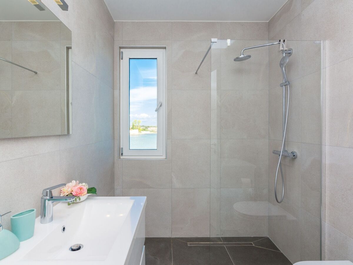 Villa Miri Olive avec piscine chauffée à Privlaka - Photo 33