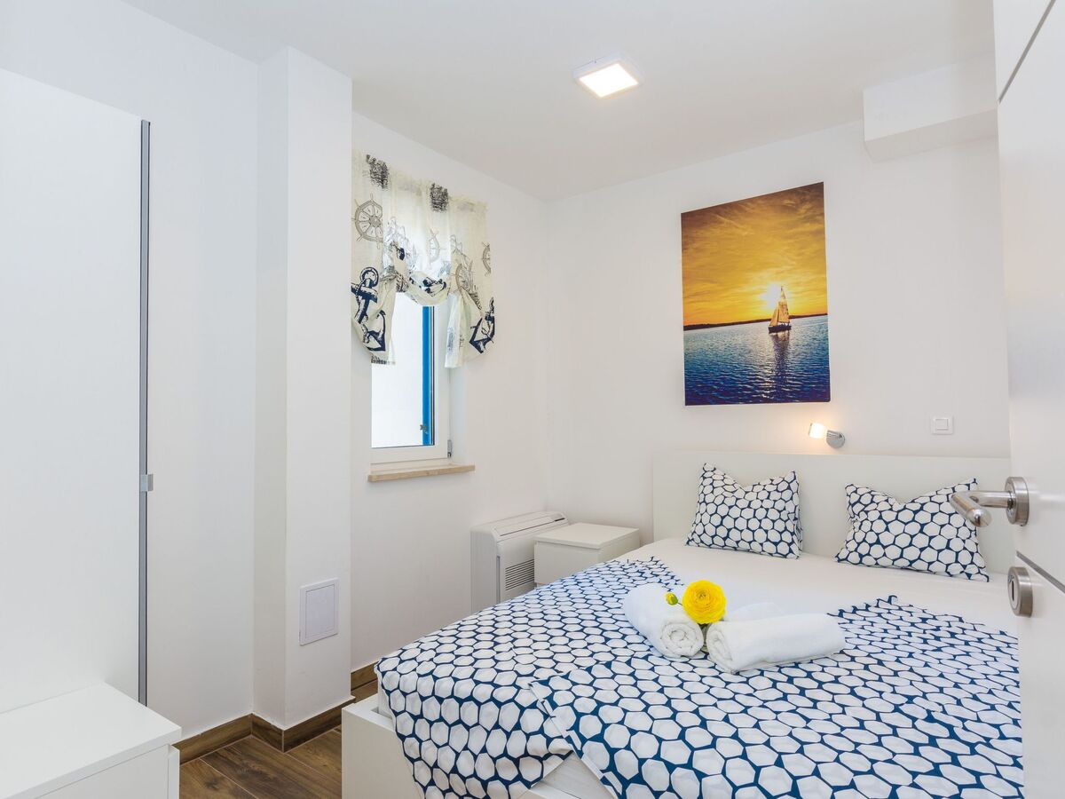 Villa beachfront Privlaka, piscine chauffée, 8 pers. - Photo 19
