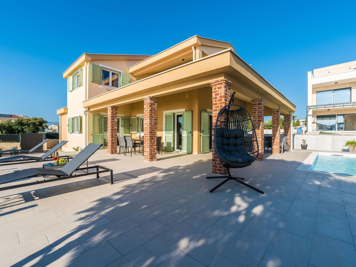 Villa moderne avec piscine chauffée à 5 m de la plage - Photo 18
