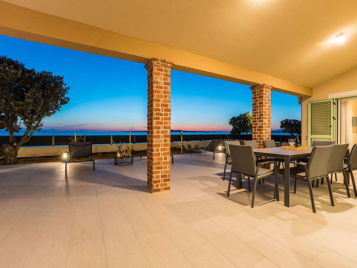 Villa moderne avec piscine chauffée à 5 m de la plage - Photo 45