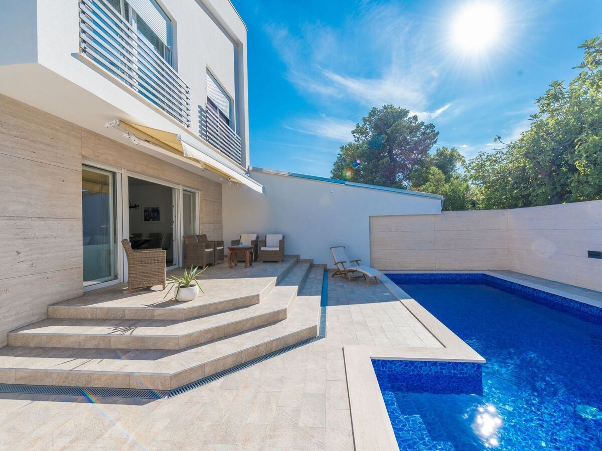 Villa Ema à Privlaka : piscine chauffée, sauna et gym - Photo 5