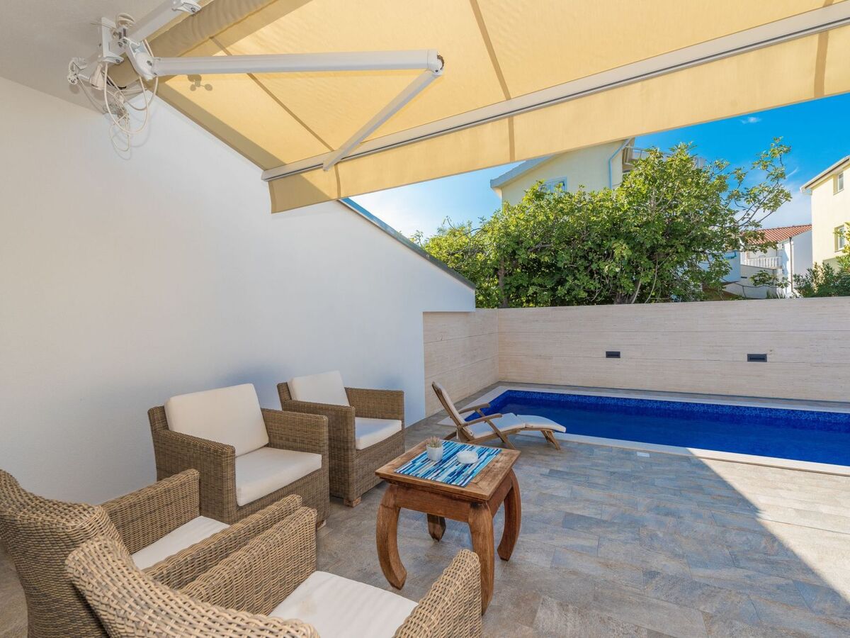 Villa Ema à Privlaka : piscine chauffée, sauna et gym - Photo 7