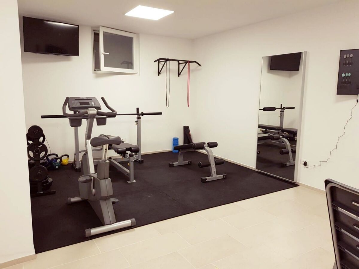 Villa Ema à Privlaka : piscine chauffée, sauna et gym - Photo 24