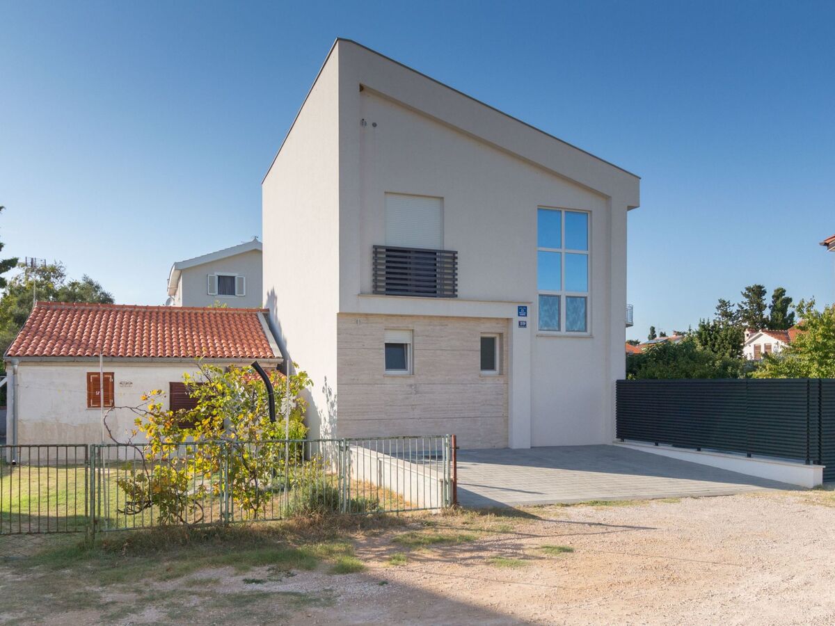 Villa Ema à Privlaka : piscine chauffée, sauna et gym - Photo 38