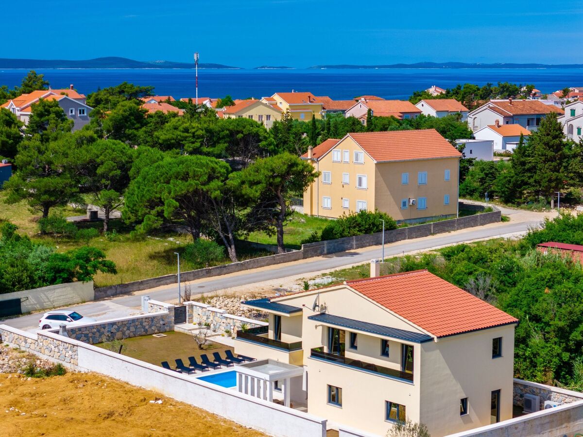 Villa neuve 4 chambres avec piscine privée à Privlaka - Photo 30
