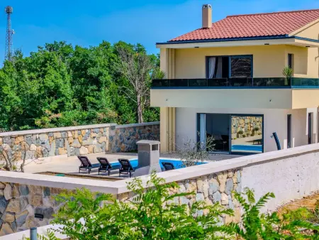 Villa neuve 4 chambres avec piscine privée à Privlaka
