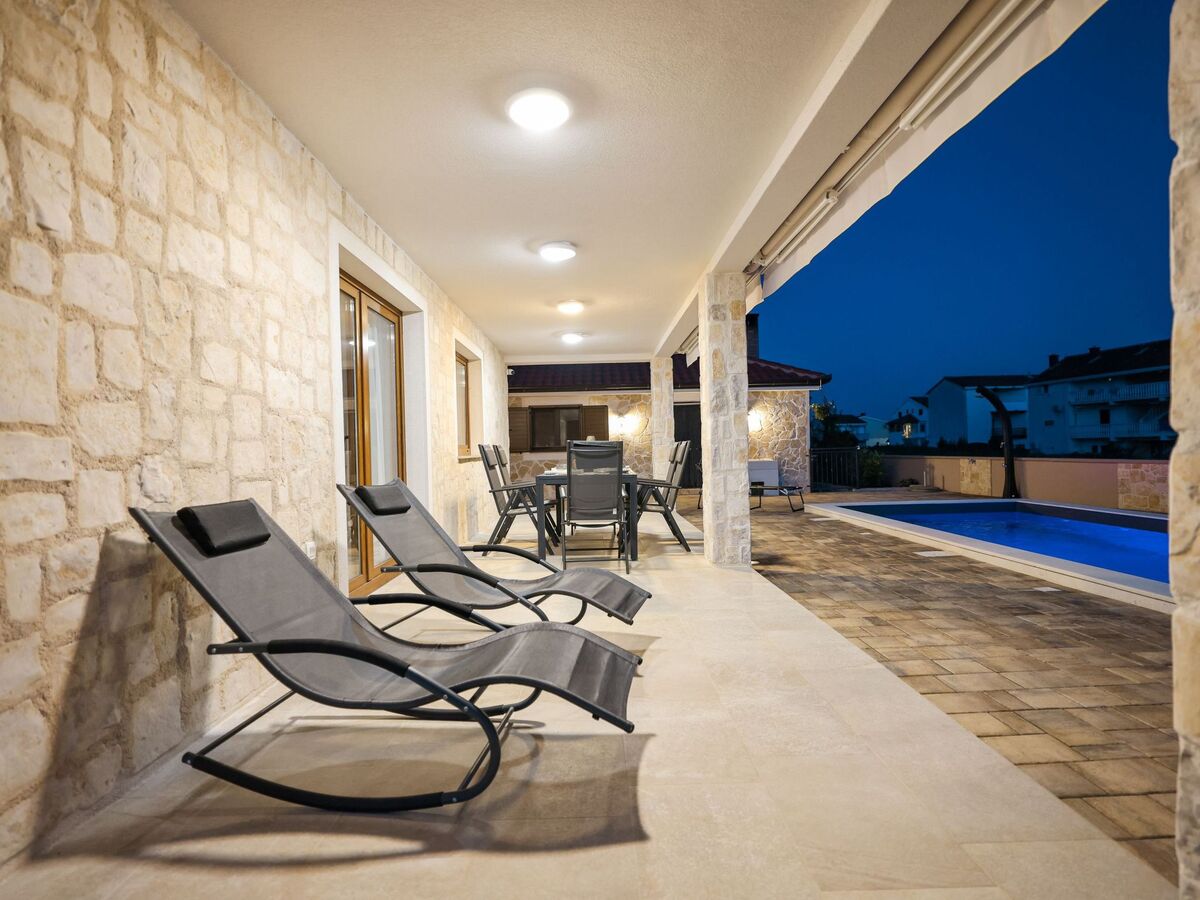 Villa neuve avec piscine chauffée à 150 m de la plage - Photo 41