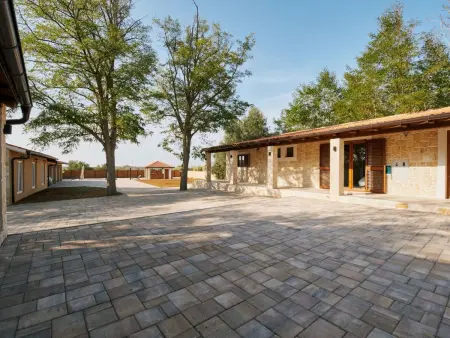 Villa Planura : maison 10 pers., piscine chauffée et fitness : photo 34
