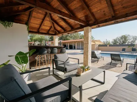 Villa Planura : maison 10 pers., piscine chauffée et fitness : photo 40