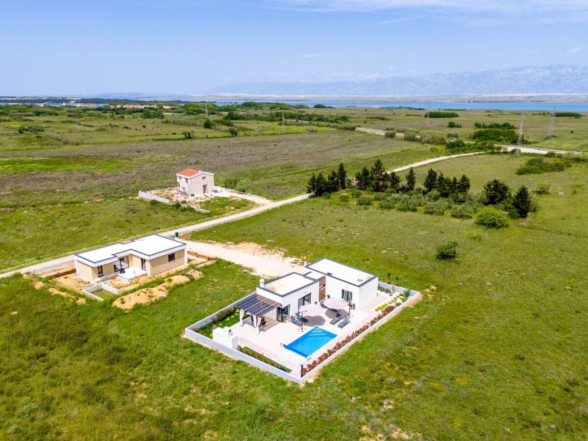 Villa Privlaka avec piscine chauffée privée - Photo 4