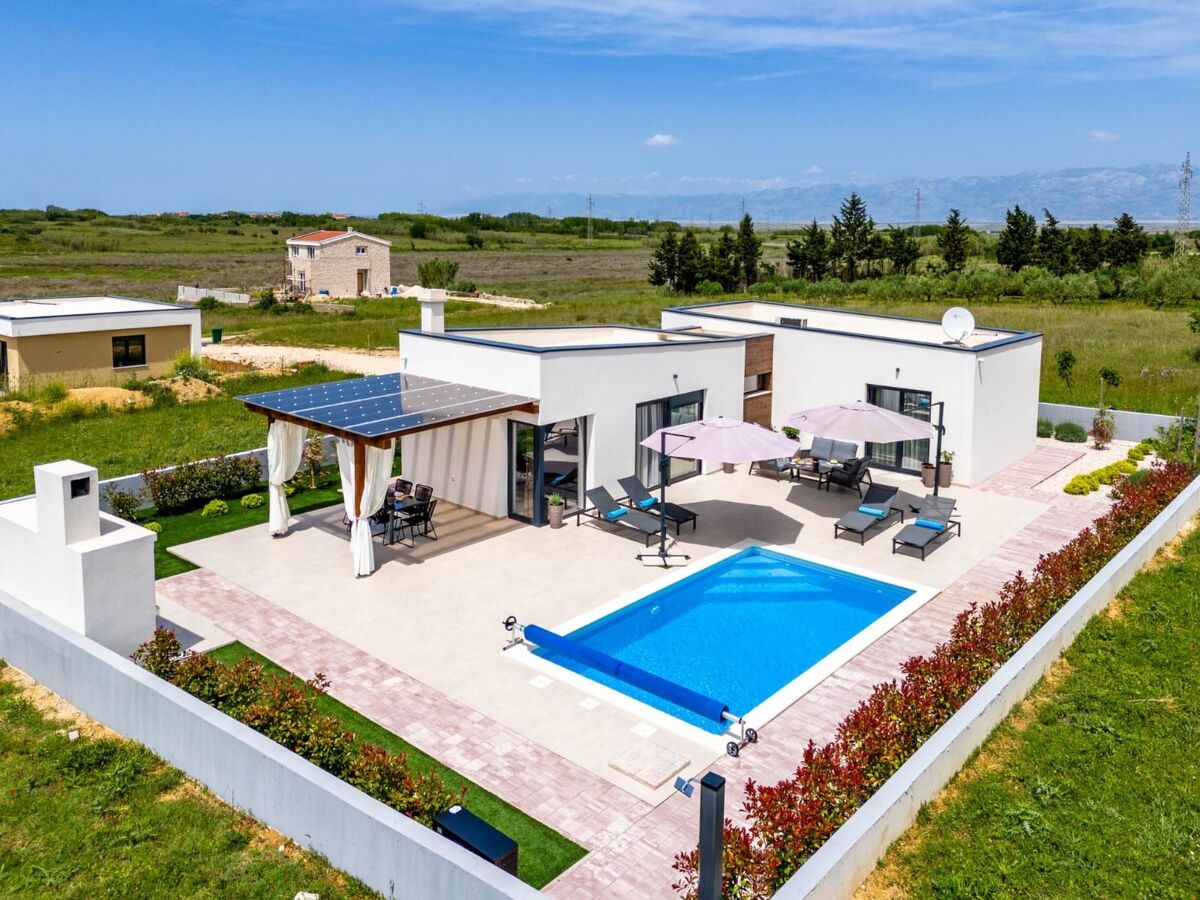 Villa Privlaka avec piscine chauffée privée - Photo 12