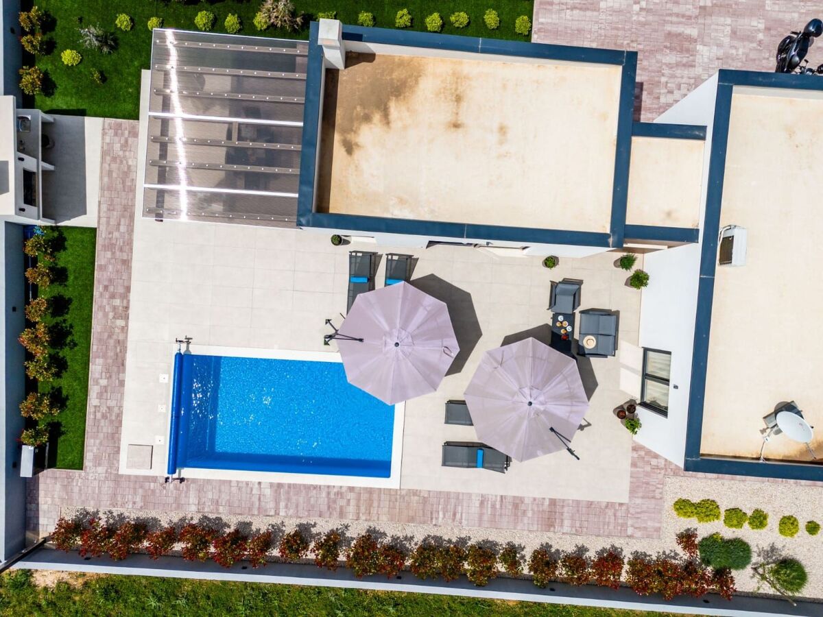 Villa Privlaka avec piscine chauffée privée - Photo 13