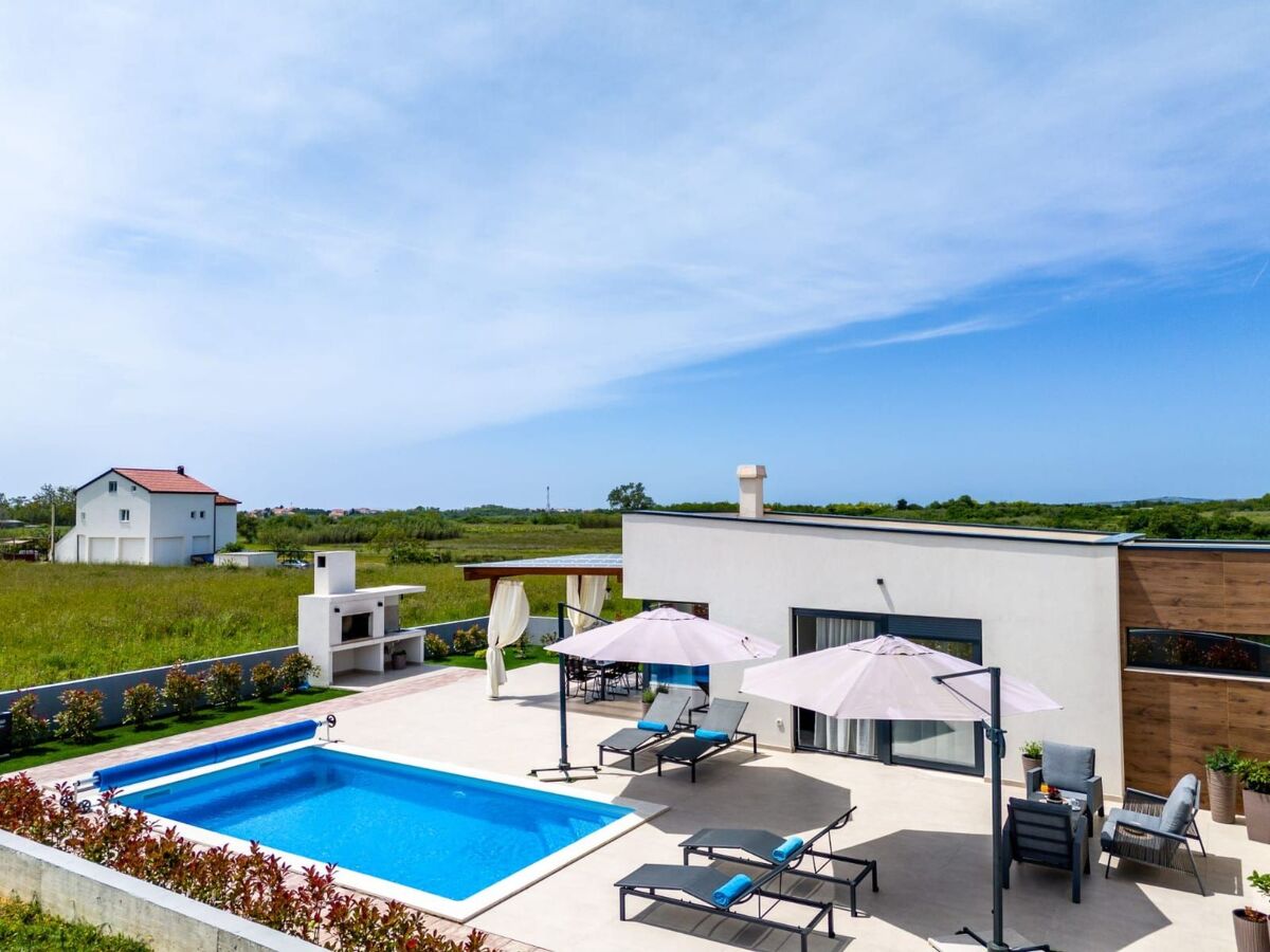 Villa Privlaka avec piscine chauffée privée - Photo 17