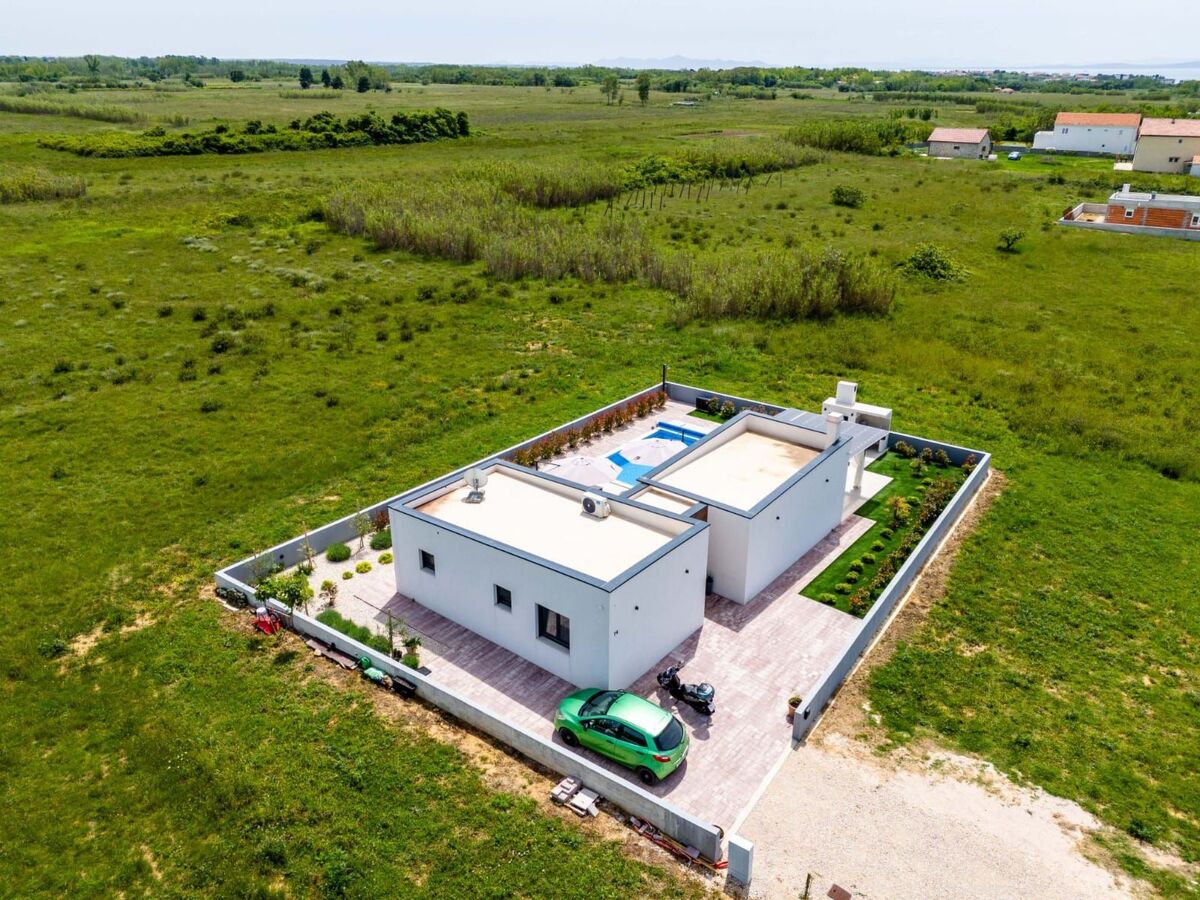 Villa Privlaka avec piscine chauffée privée - Photo 32