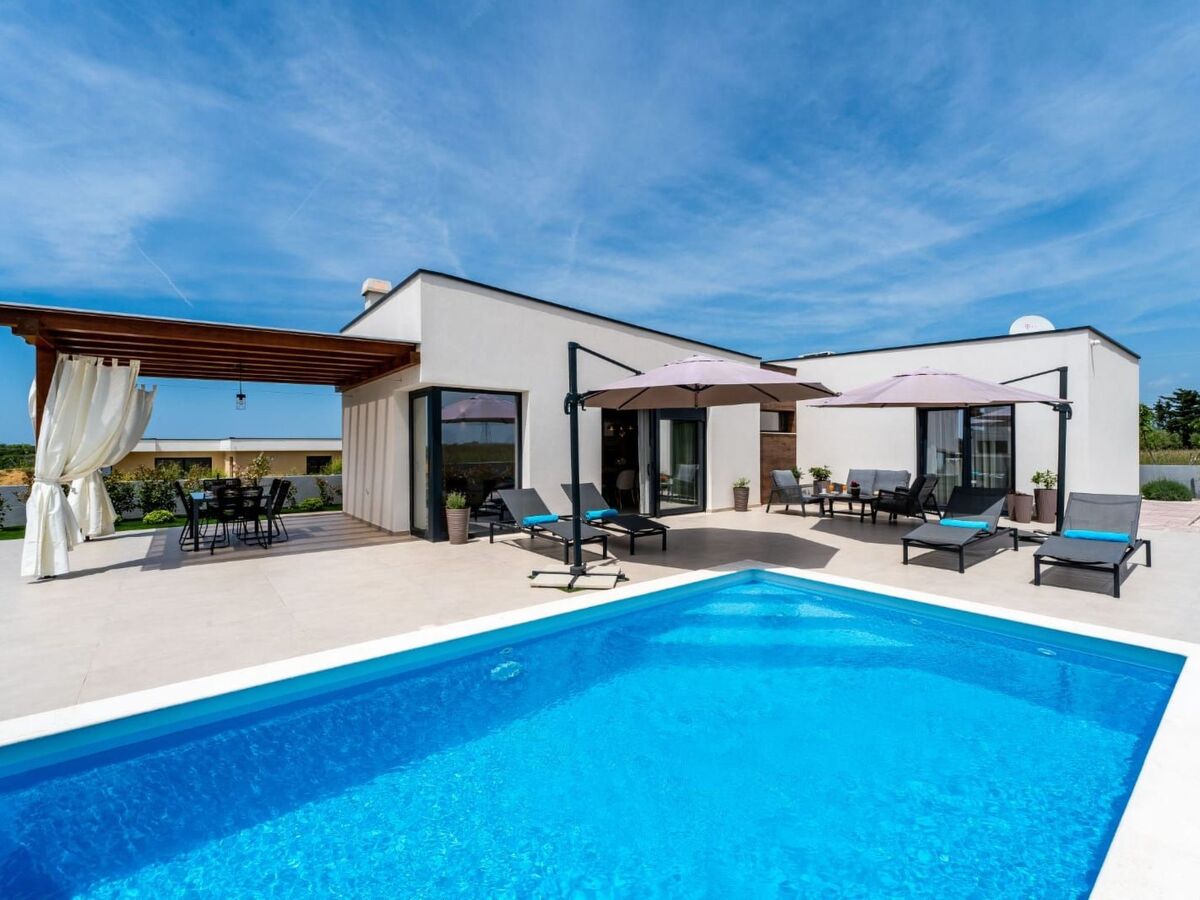 Villa Privlaka avec piscine chauffée privée - Photo 38