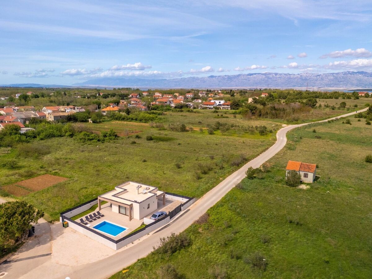 Maison Nina avec piscine privée à Privlaka - Photo 7