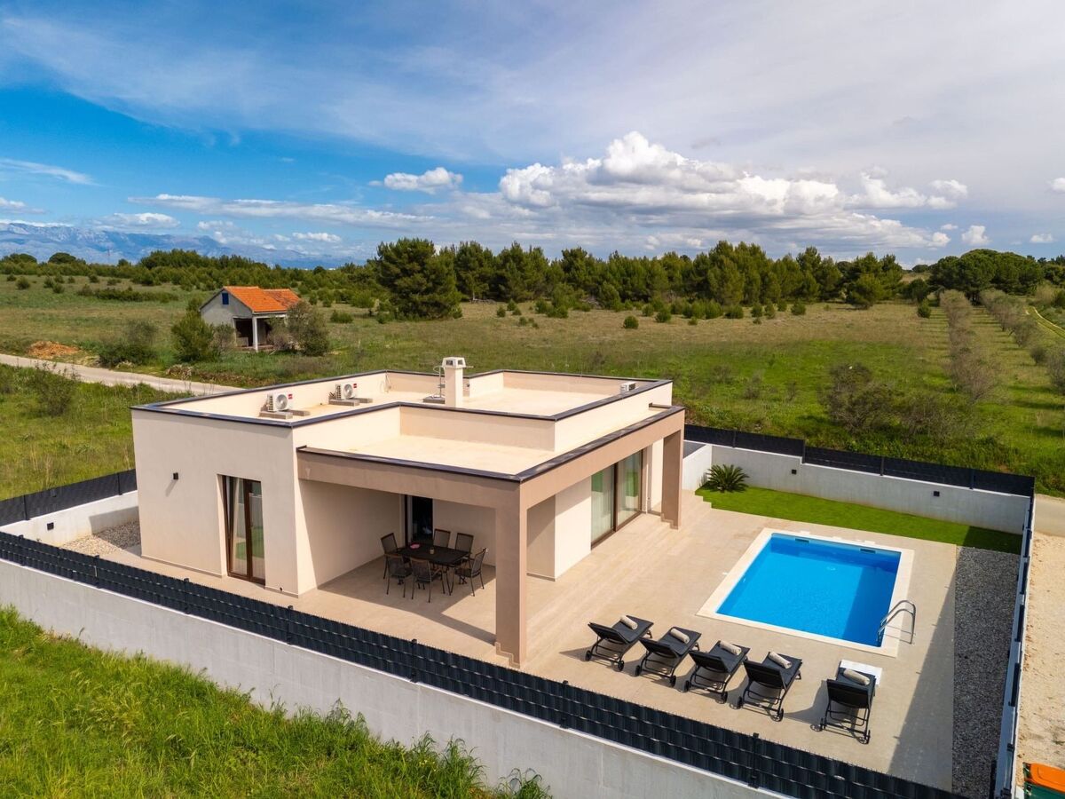 Maison Nina avec piscine privée à Privlaka - Photo 10