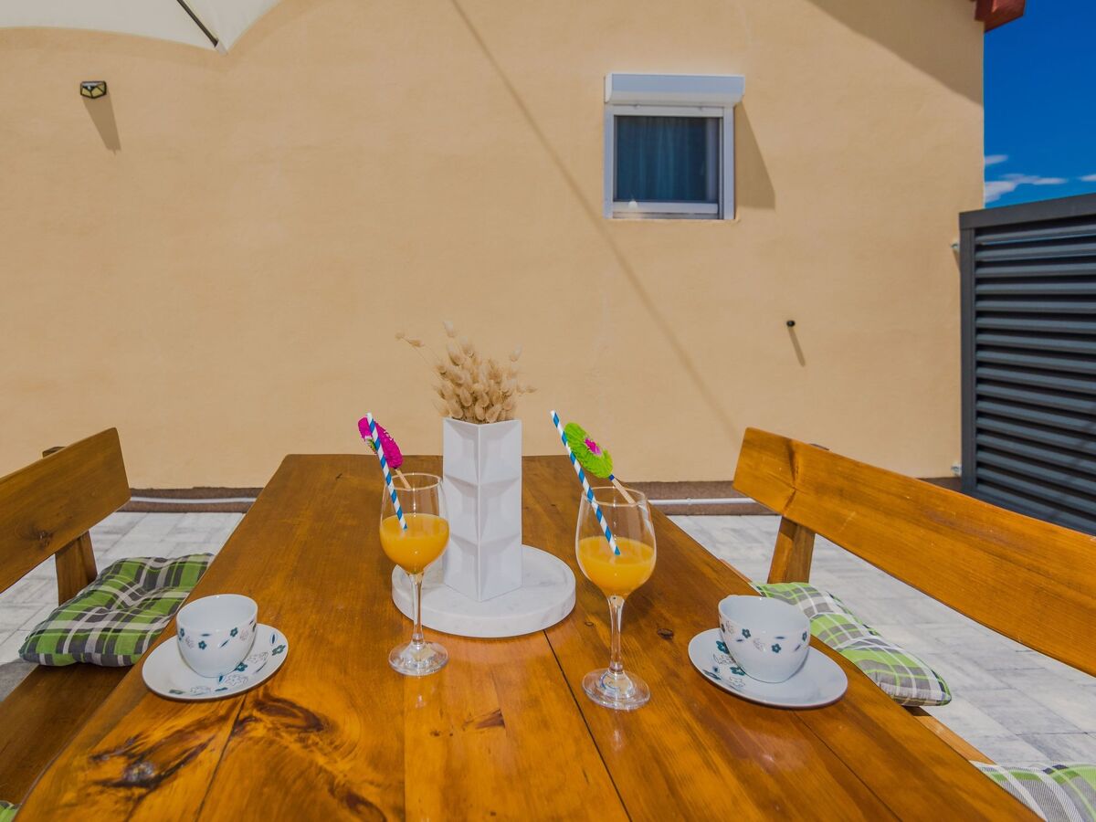Maison Haus Marijan avec piscine privée à Privlaka - Photo 7