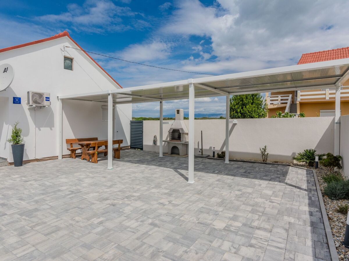 Maison Haus Marijan avec piscine privée à Privlaka - Photo 28
