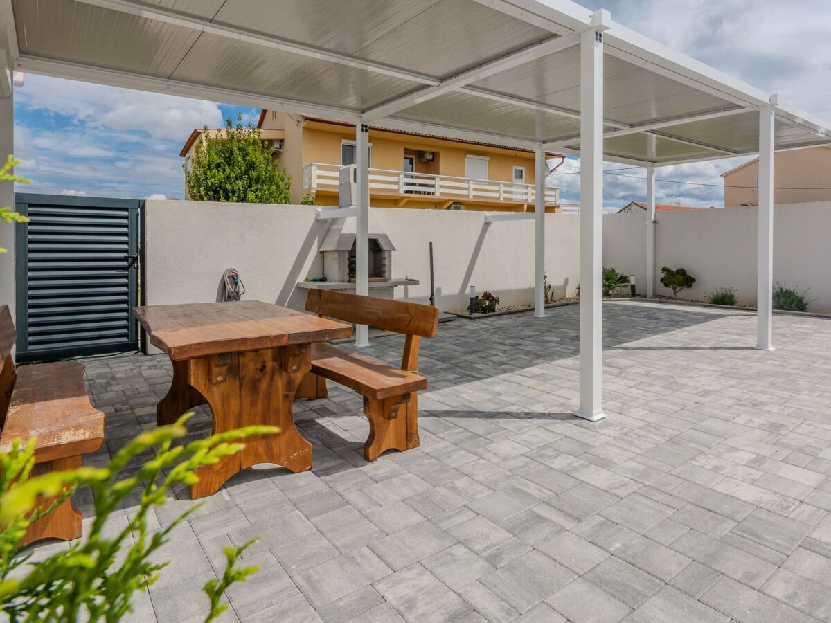 Maison Haus Marijan avec piscine privée à Privlaka - Photo 29