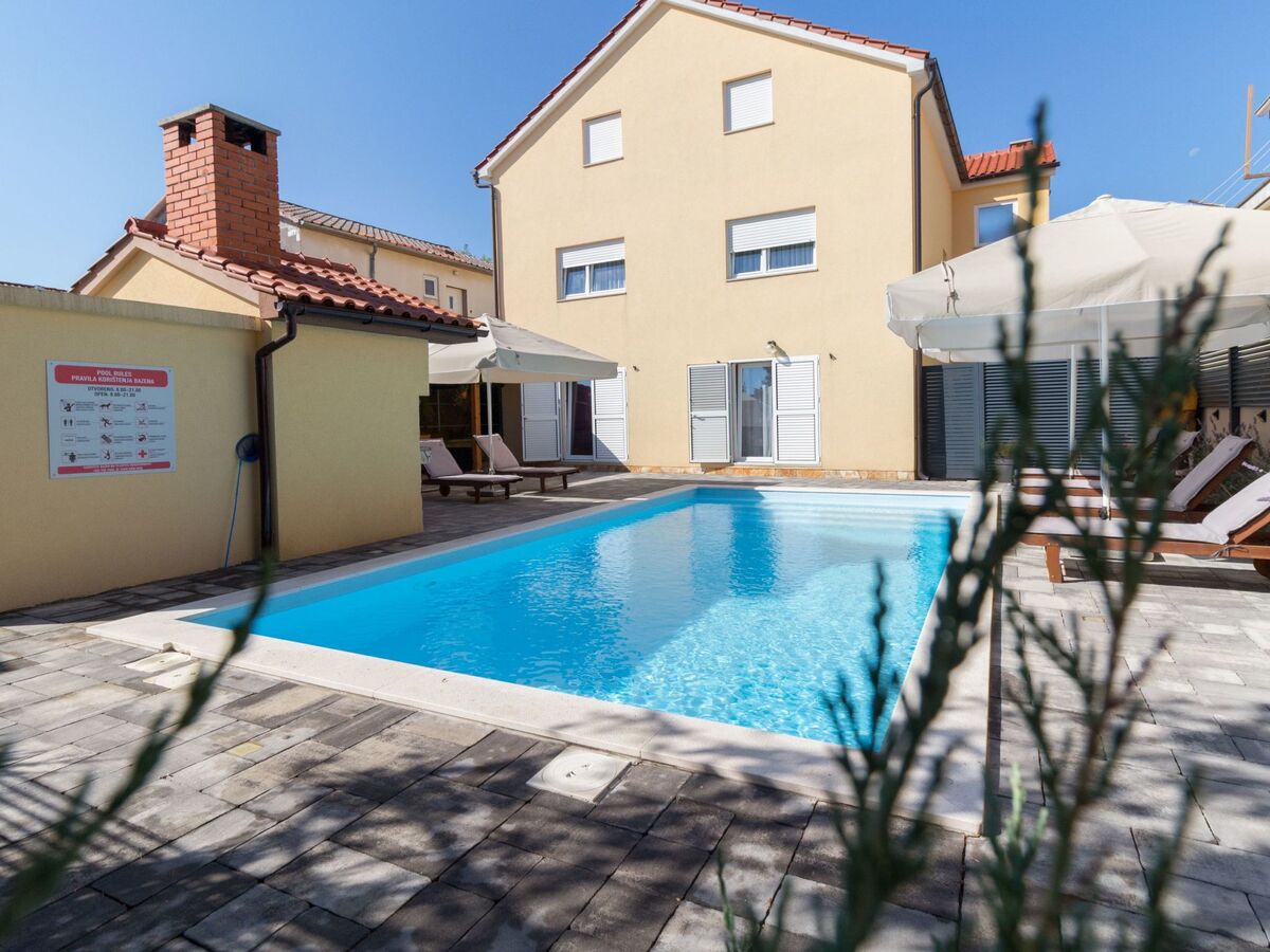 Villa Malina à Privlaka : maison 10 pers. avec piscine privée - Photo 7
