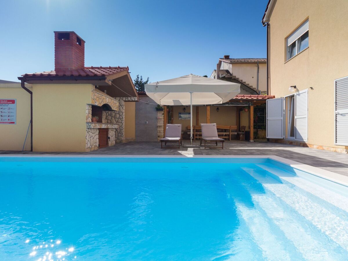 Villa Malina à Privlaka : maison 10 pers. avec piscine privée - Photo 9