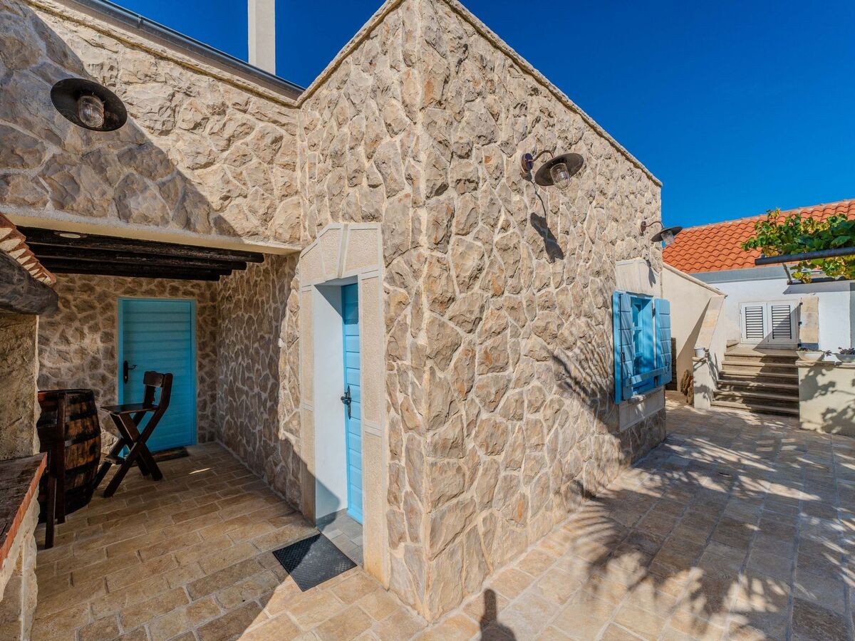 Heritage Stone House – Maison 3 chambres à Privlaka - Photo 8