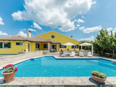 Villa 10 pers. avec piscine 50m² à Gornji Poličnik : photo 2