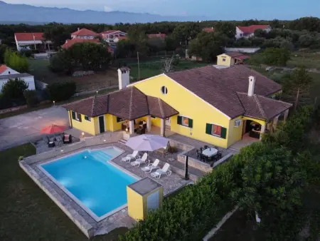 Villa 10 pers. avec piscine 50m² à Gornji Poličnik : photo 40
