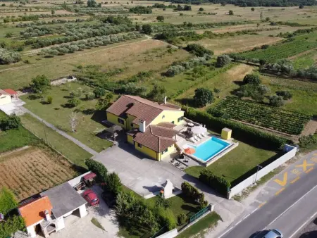 Villa 10 pers. avec piscine 50m² à Gornji Poličnik : photo 44