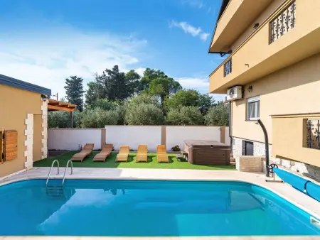 Villa YesPeace - Maison 22 pers. avec piscine chauffée