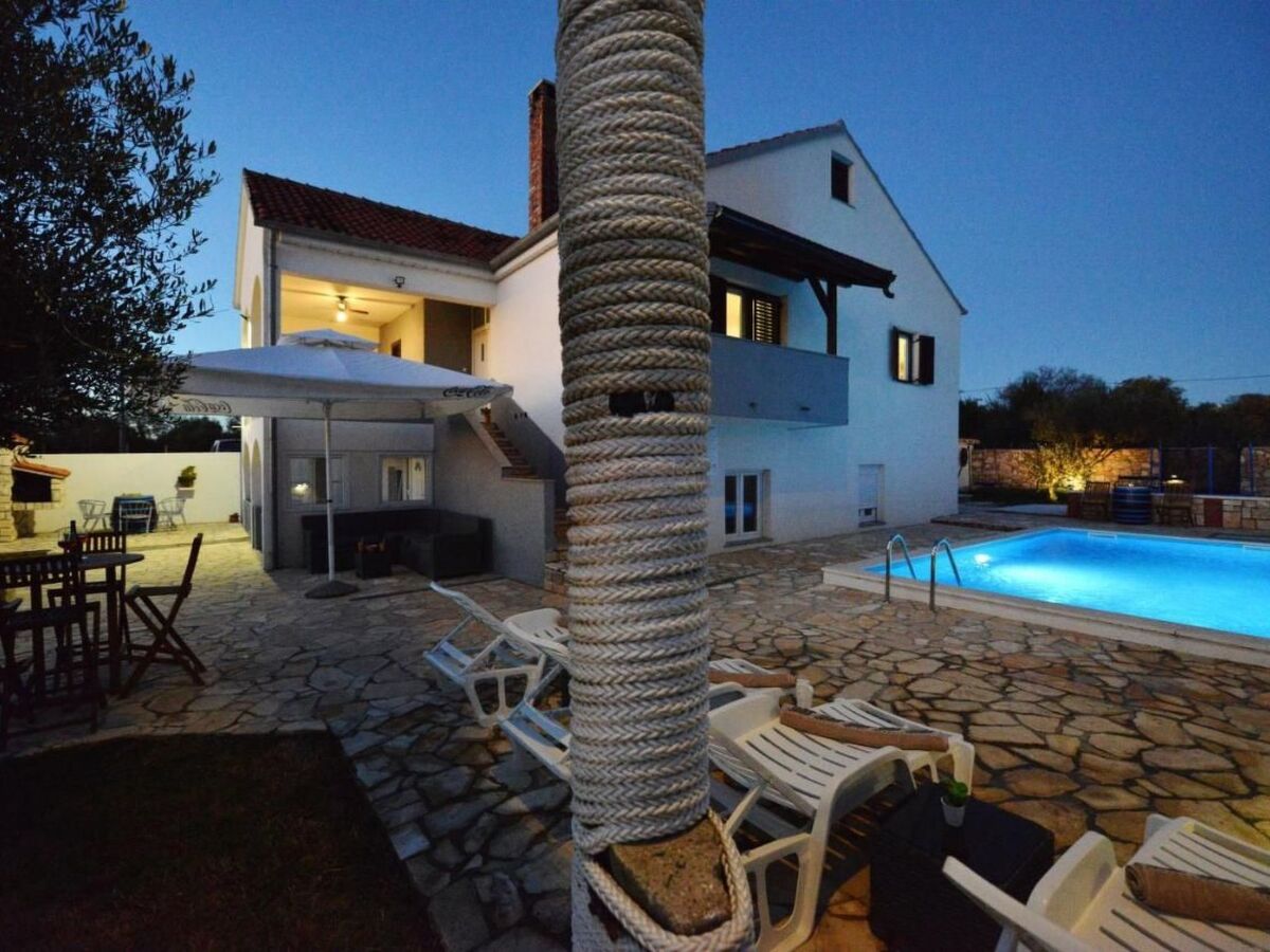 Villa Ariana à Zadar : maison avec piscine privée - Photo 19