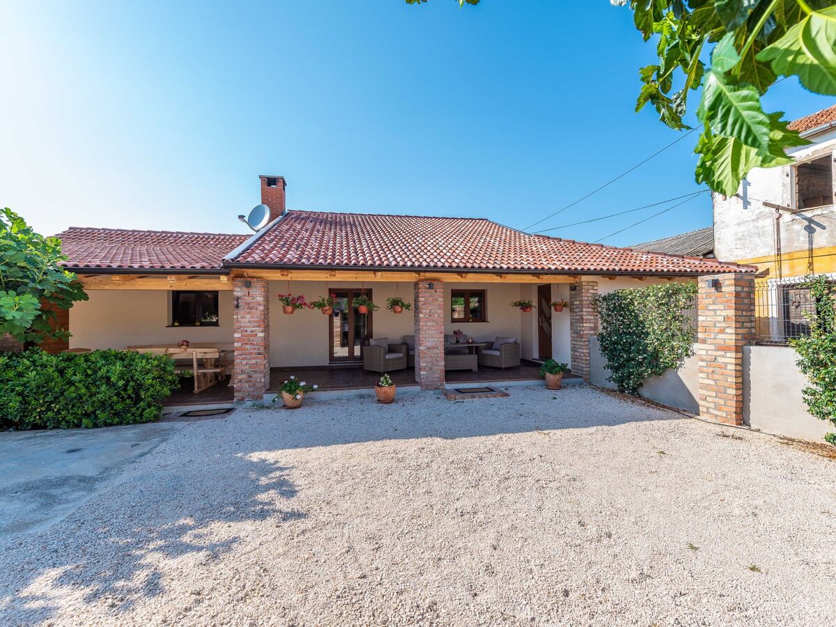 Rustica Casa Augustinus – Maison avec piscine à Debeljak - Photo 4