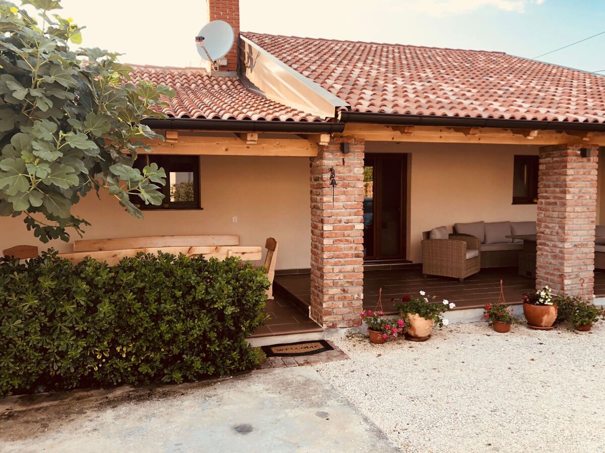 Rustica Casa Augustinus – Maison avec piscine à Debeljak - Photo 6