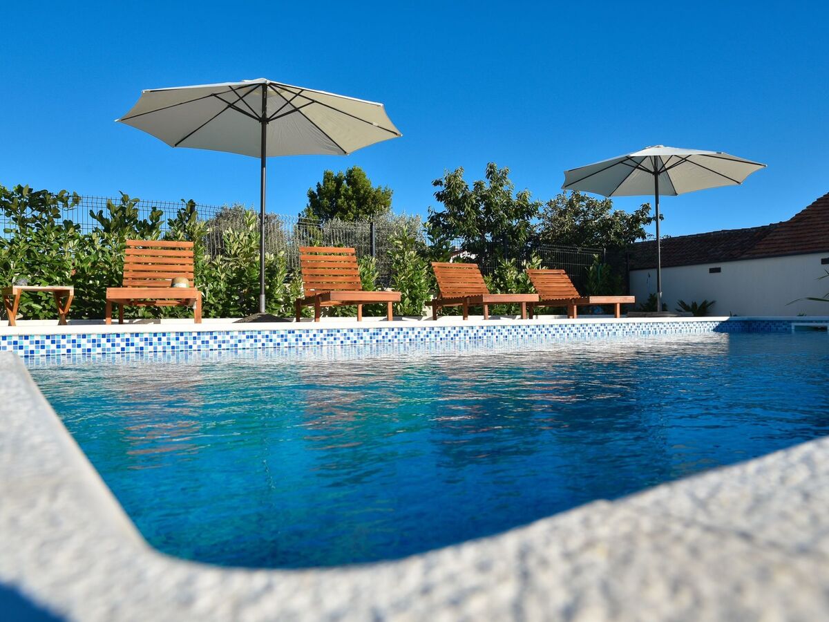 Rustica Casa Augustinus – Maison avec piscine à Debeljak - Photo 7