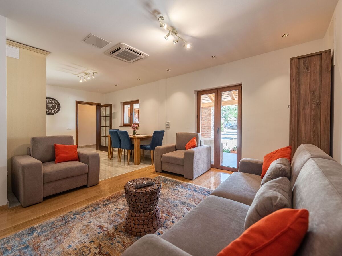 Rustica Casa Augustinus – Maison avec piscine à Debeljak - Photo 25
